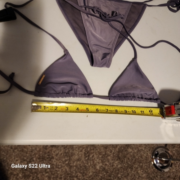 PrettyLittleThing Purple and Gold Bikini Set - Picture 7 of 8